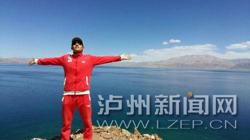 泸州25岁小伙辞职游全国 77天走遍32省市自治区(图)