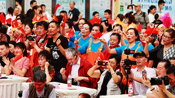 助残日前夕 泸州唱响“学党史感党恩跟党走”主题曲(图4)