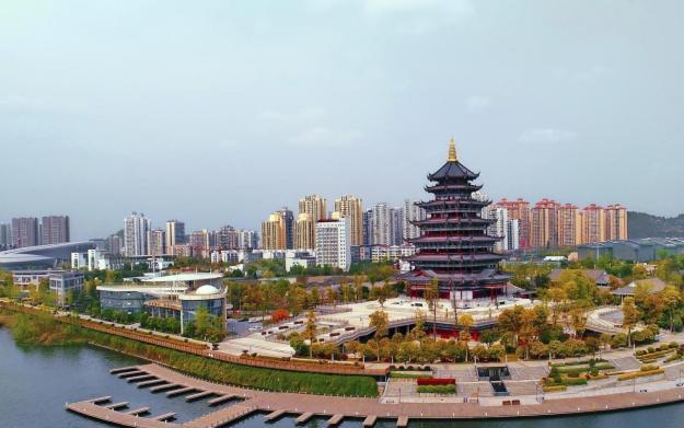 养老宝地四川自贡 环境优美 节奏缓慢(图2)