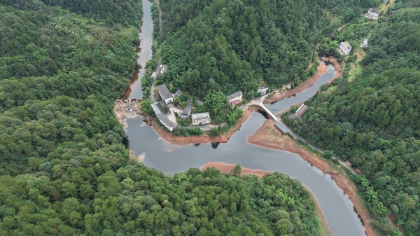 把康养步道建成民生坦途 顺阳溪瑶寨“绿色通道”落地的思考(图5) 图片1.png2222.jpg