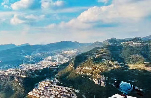 临渊读水:琥珀的月光(散文)(图3) 临渊读水:琥珀的月光(散文)(图3)